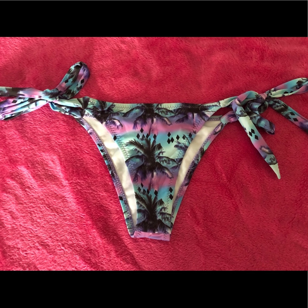 💜 Swimsuit Bottom 💙